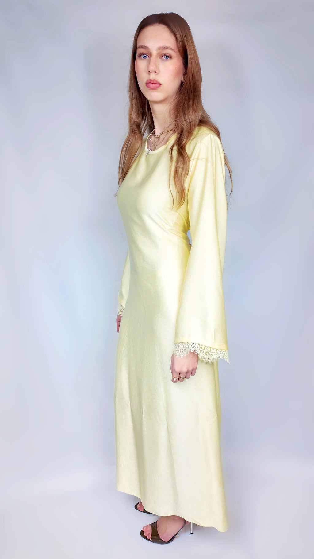 ROBE MELYA MANCHE DENTELLE