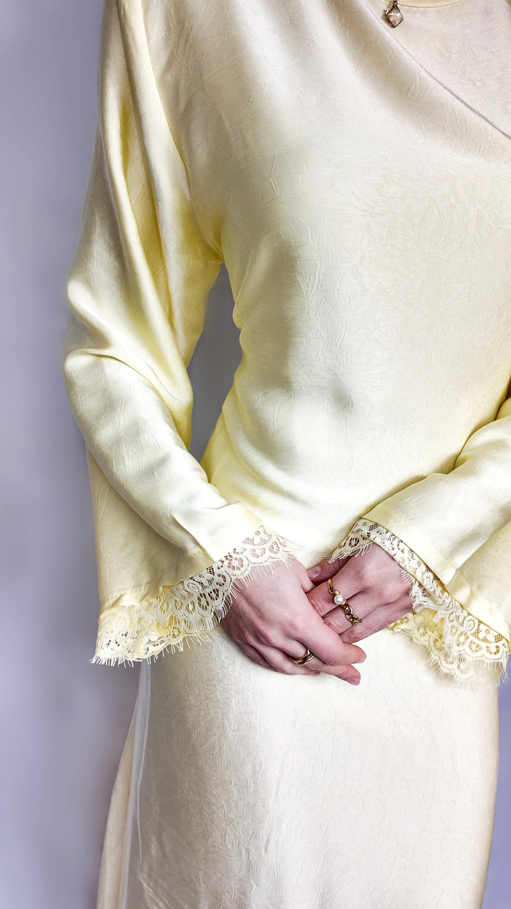 ROBE MELYA MANCHE DENTELLE
