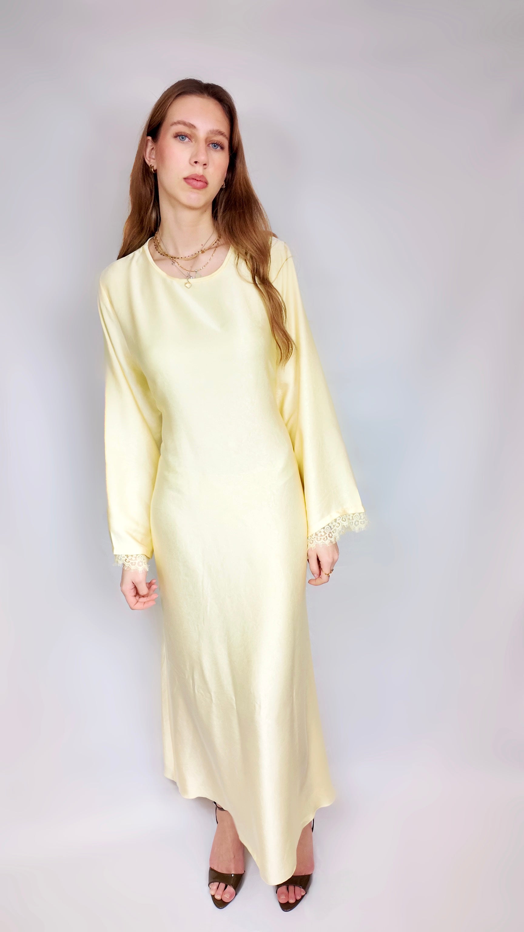 ROBE MELYA MANCHE DENTELLE